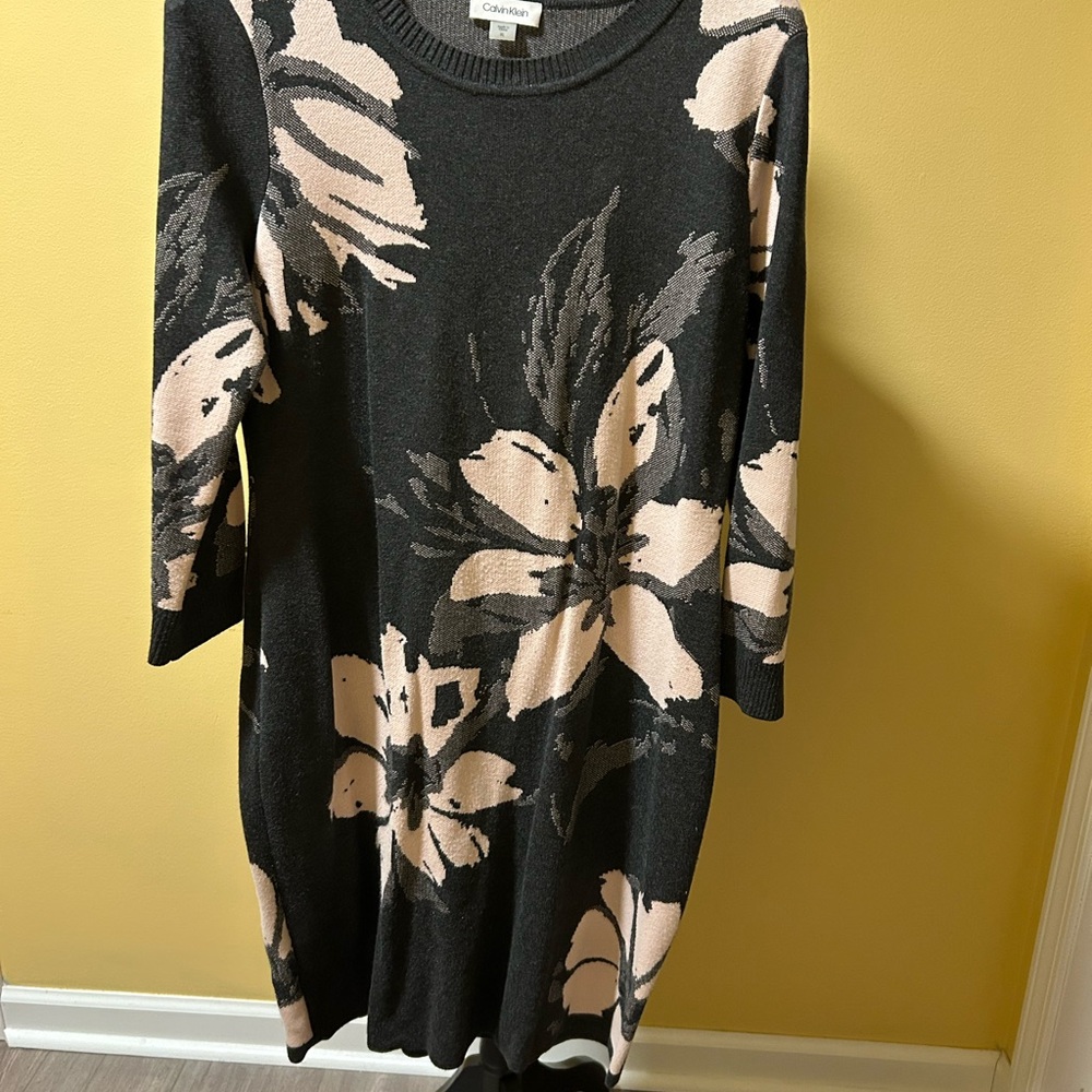 Calvin Klein Black Sheath Dress 3/4 Sleeve Crew Neck
